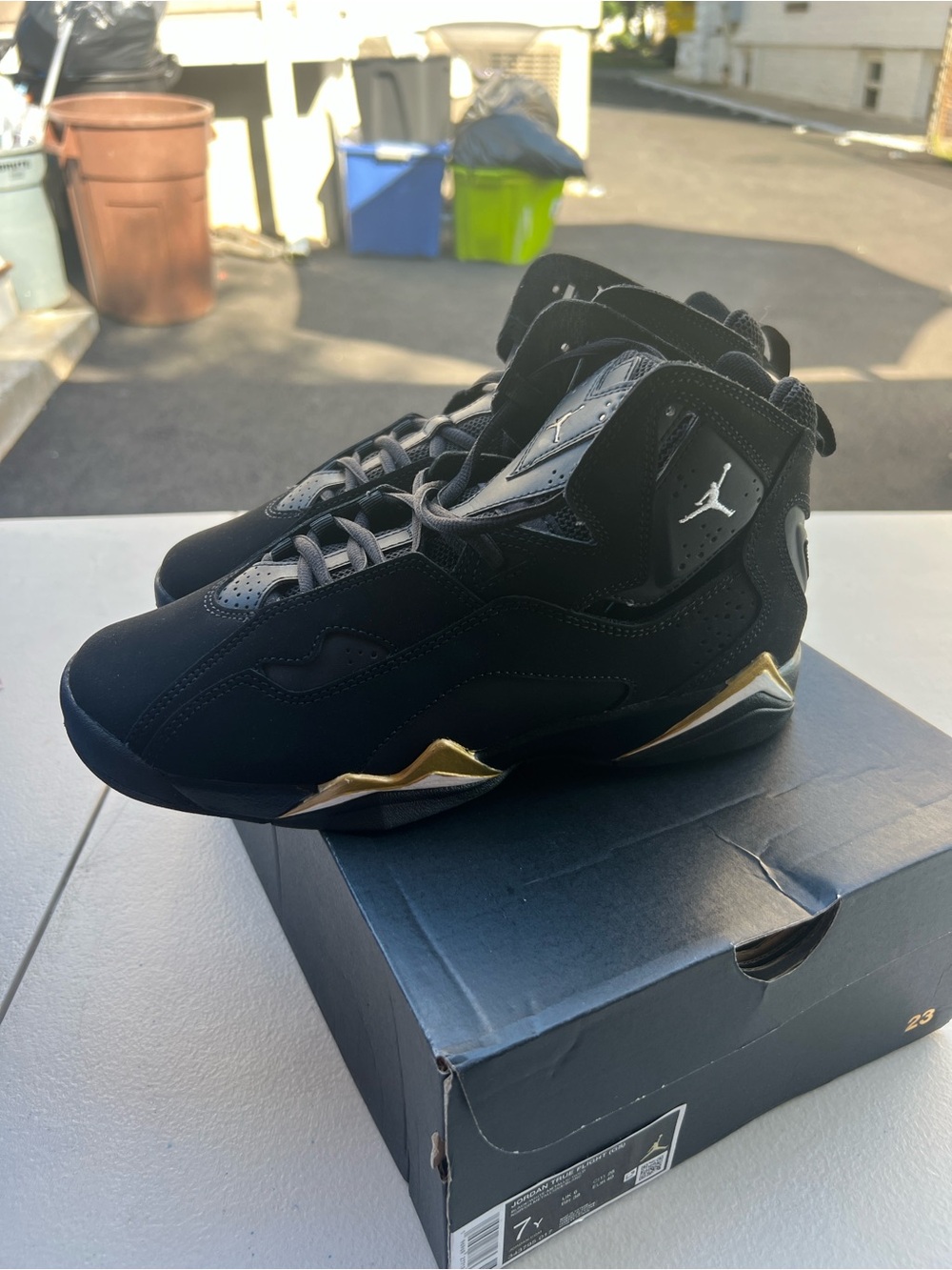 Nike Air Jordan TRUE FLIGHT  Black / White Gold  343796-017 Youth Size 7Y/UK6 - Picture 3 of 7